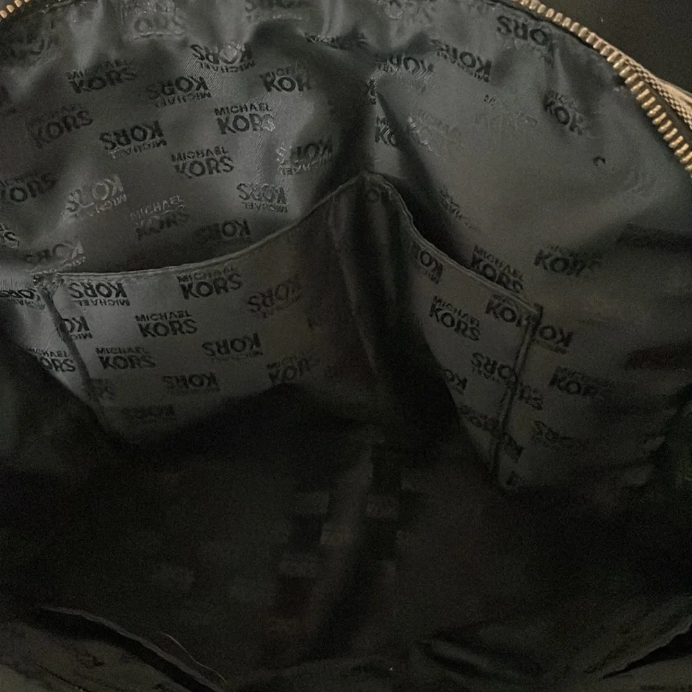 Michael Kors Purse - Picture 10 of 16